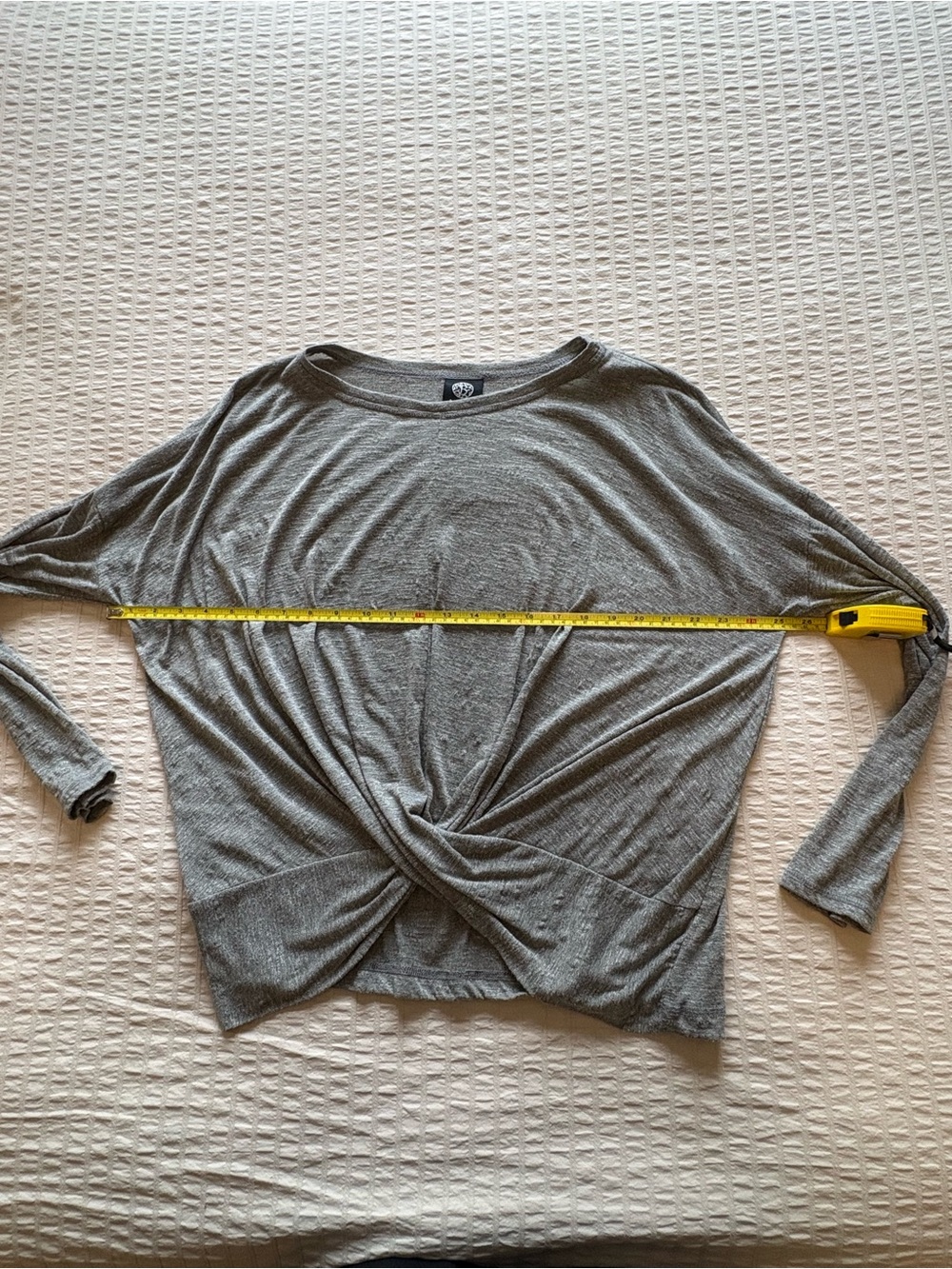 bobeau Olive Tone Twist-Front Long Sleeve Top. Sz XL fun, great fit. - Picture 9 of 10